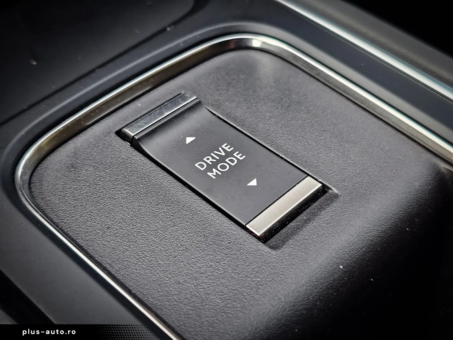 CITROEN C5 Aircross Hybrid 225 (225 CP) Plug-in Hybrid SHINE