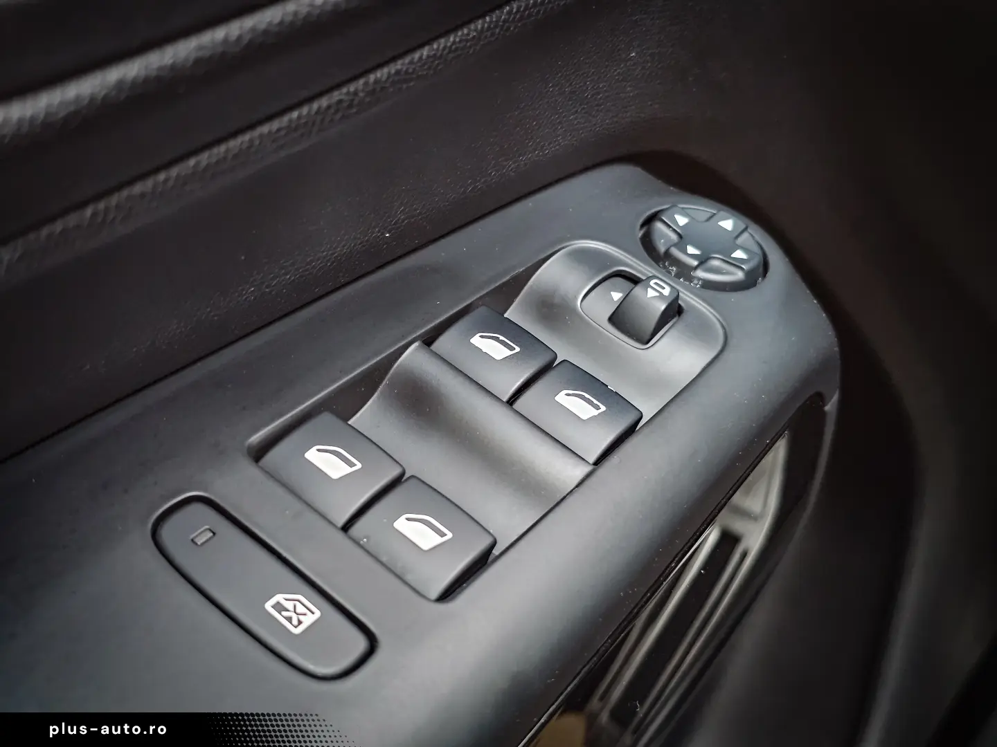 CITROEN C5 Aircross Hybrid 225 (225 CP) Plug-in Hybrid SHINE