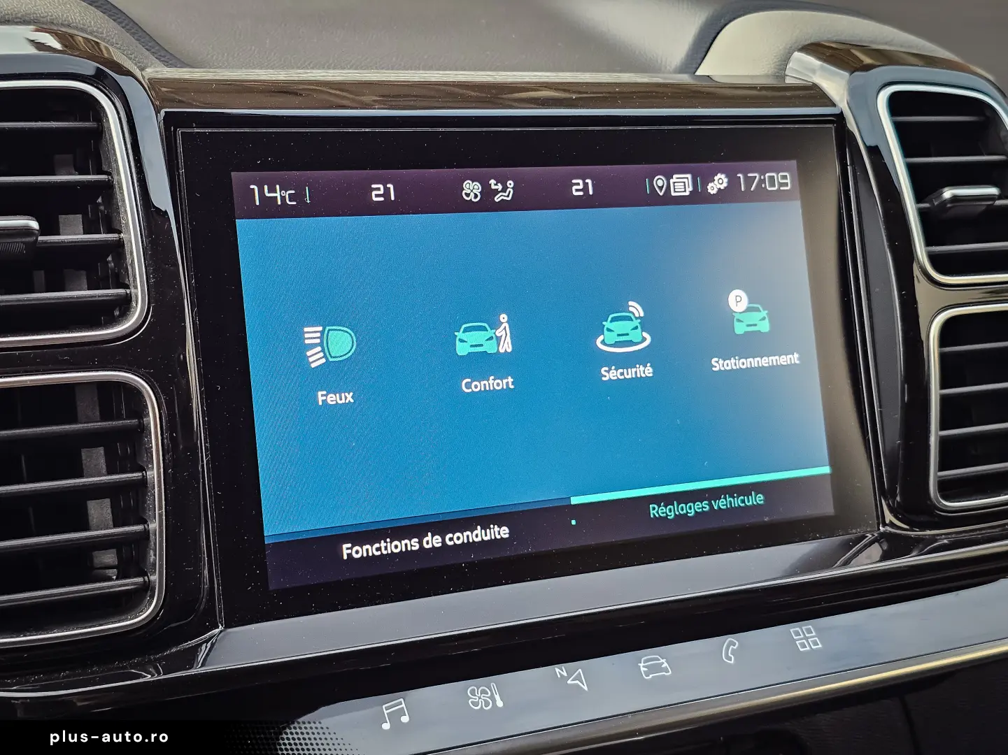 CITROEN C5 Aircross Hybrid 225 (225 CP) Plug-in Hybrid SHINE