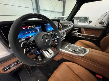 MERCEDES BENZ AMG G63 SPEEDSHIFT 9G-TRONIC