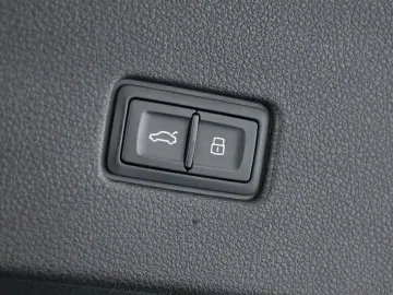 AUDI RS Q8 SUV performance Laser Pano Vmax RSAbgas 23