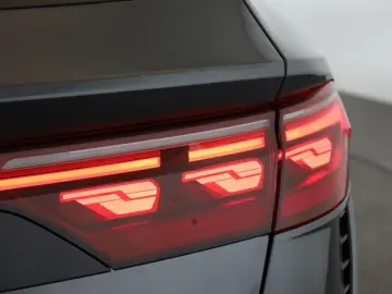 AUDI RS Q8 SUV performance Laser Pano Vmax RSAbgas 23