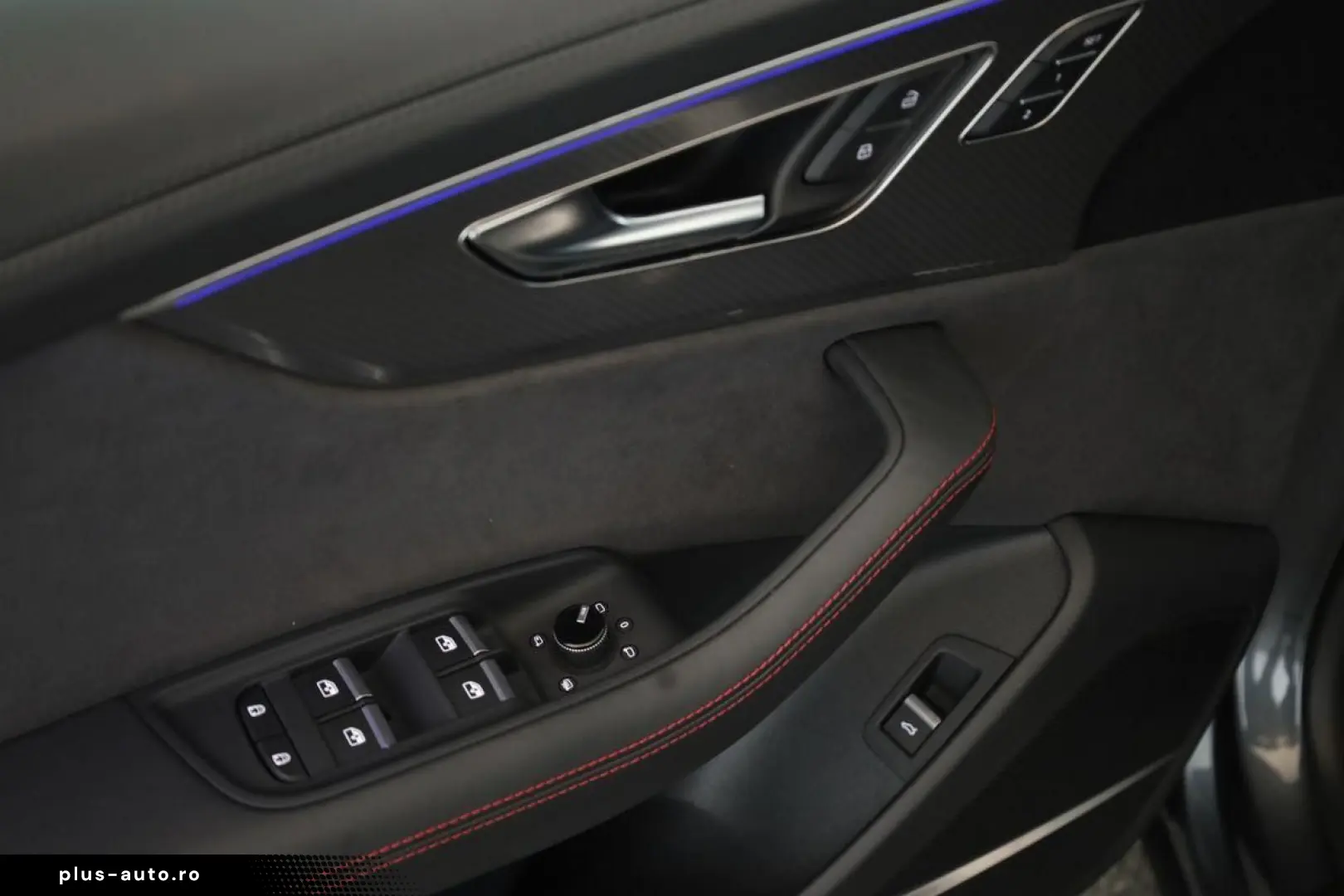 AUDI RS Q8 SUV performance Laser Pano Vmax RSAbgas 23