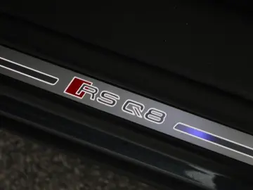 AUDI RS Q8 SUV performance Laser Pano Vmax RSAbgas 23