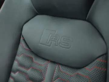 AUDI RS Q8 SUV performance Laser Pano Vmax RSAbgas 23