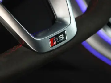 AUDI RS Q8 SUV performance Laser Pano Vmax RSAbgas 23