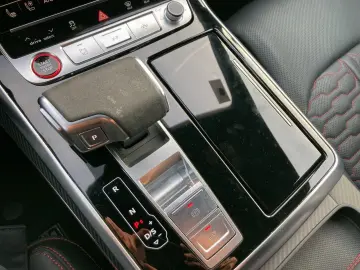 AUDI RSQ8 TFSI Q MATRIX BuOadv SPORT-AGA PANO AHK