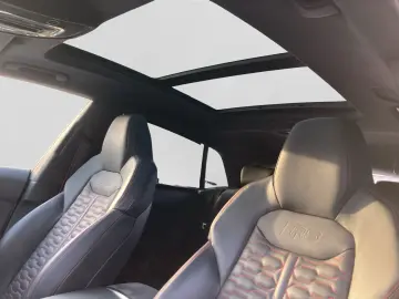 AUDI RSQ8 TFSI Q MATRIX BuOadv SPORT-AGA PANO AHK