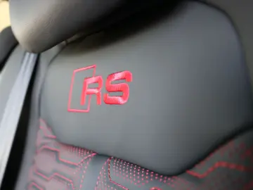 AUDI RSQ8 performance  Keramik Pano RS-Design  Rot