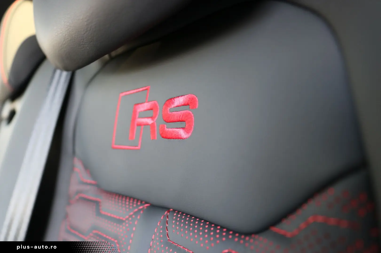 AUDI RSQ8 performance  Keramik Pano RS-Design  Rot