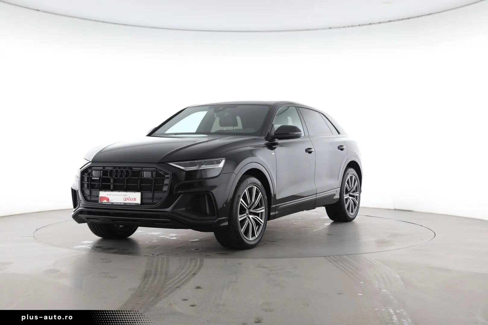 AUDI Q8 quattro S line