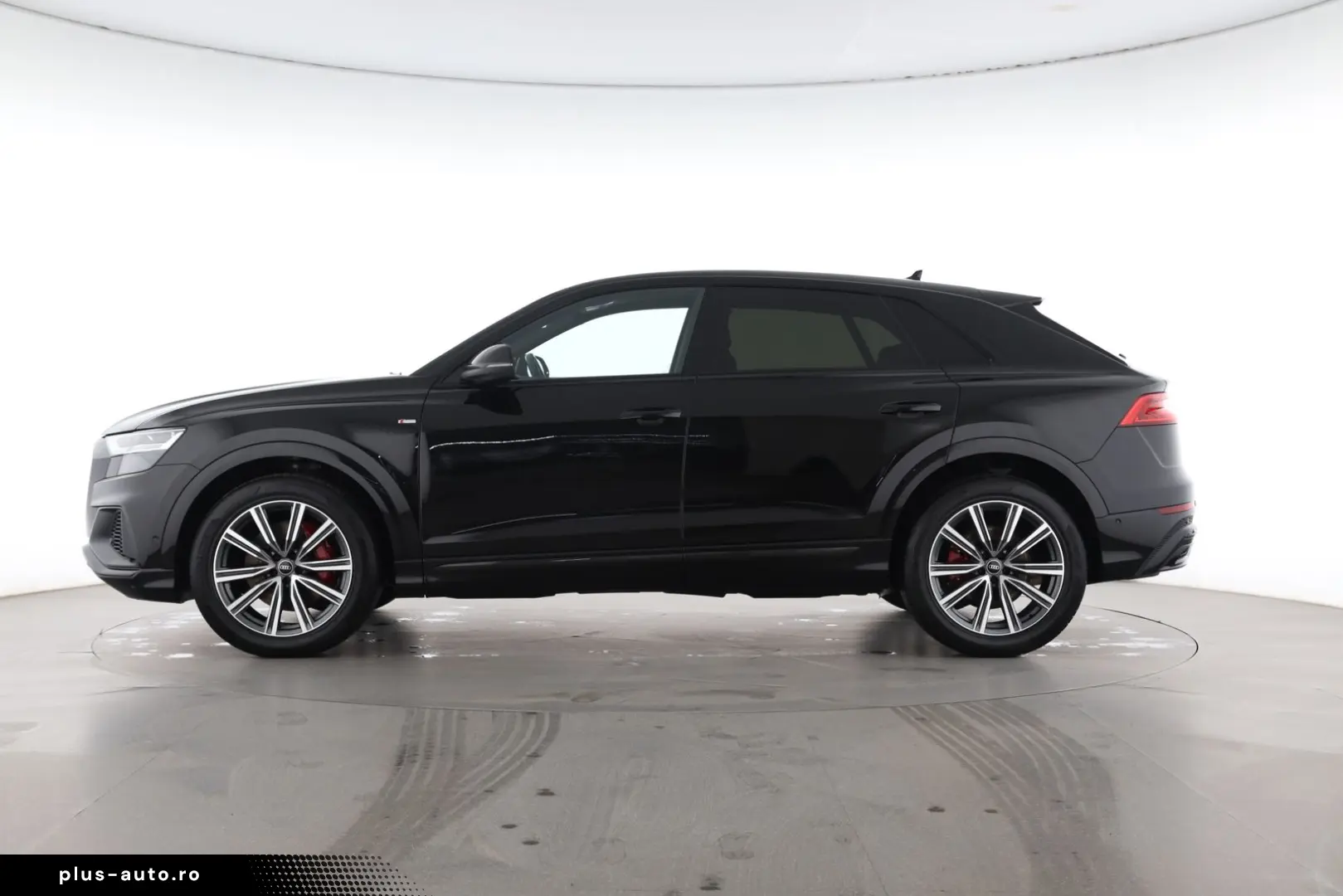 AUDI Q8 quattro S line