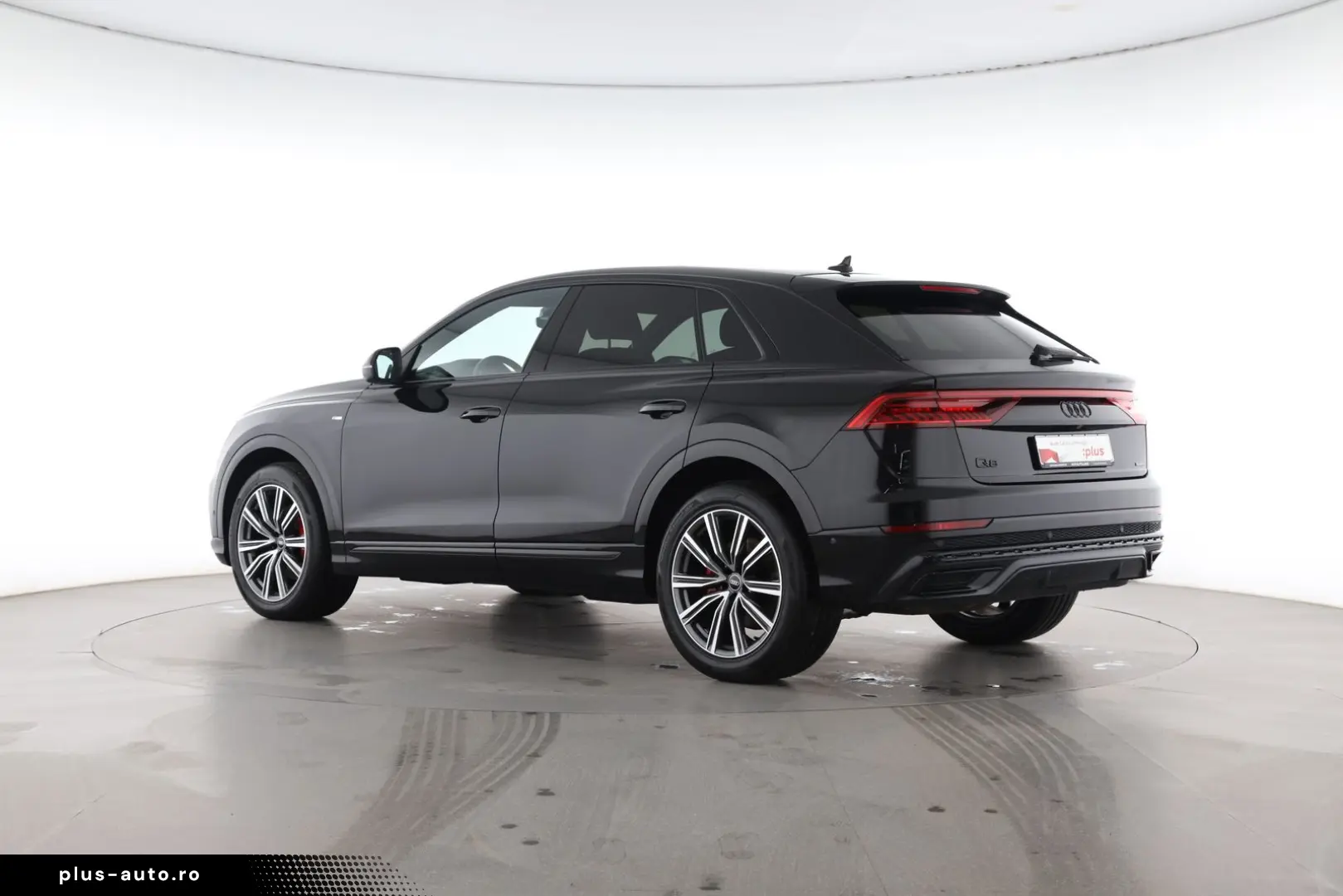 AUDI Q8 quattro S line