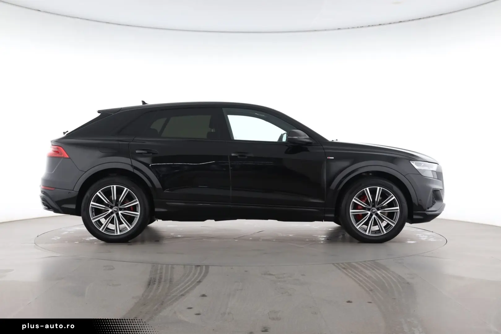AUDI Q8 quattro S line