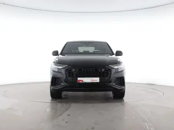 AUDI Q8 quattro S line