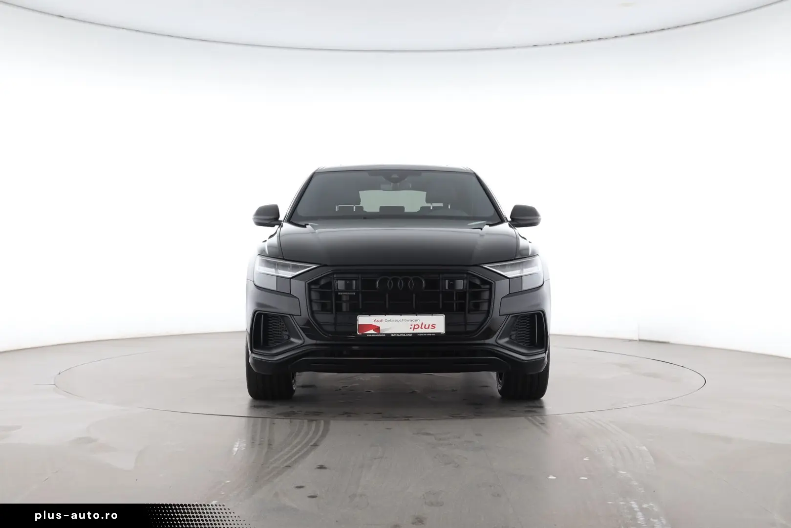 AUDI Q8 quattro S line