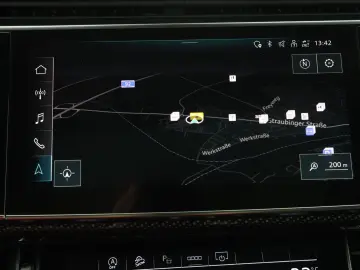 AUDI Q8 quattro S line