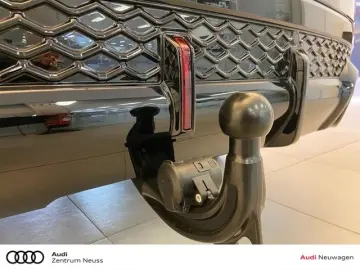 AUDI RSQ8 SUV performance quattro tiptronic LACKSCHUT