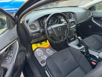 Volvo V40 Diesel 2.0 2017 Manuala