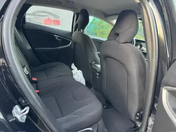 Volvo V40 Diesel 2.0 2017 Manuala