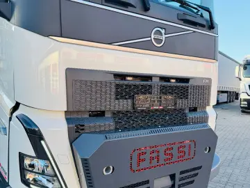 VOLVO FH500 6x4mit Fassi F545 2.27 JIB Winde