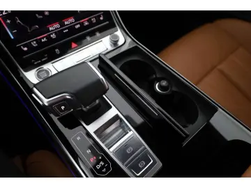 AUDI A8 50 TDI quattro