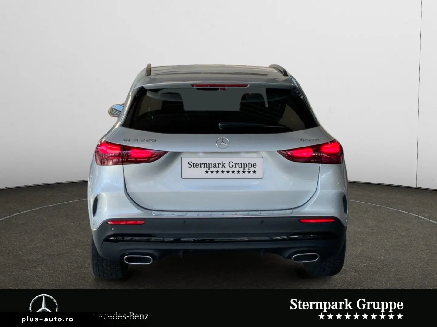 MERCEDES-BENZ GLA 220 4MATIC AMG Line Distronic NightP. Pano