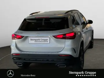 MERCEDES-BENZ GLA 220 4MATIC AMG Line Distronic NightP. Pano