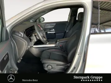 MERCEDES-BENZ GLA 220 4MATIC AMG Line Distronic NightP. Pano