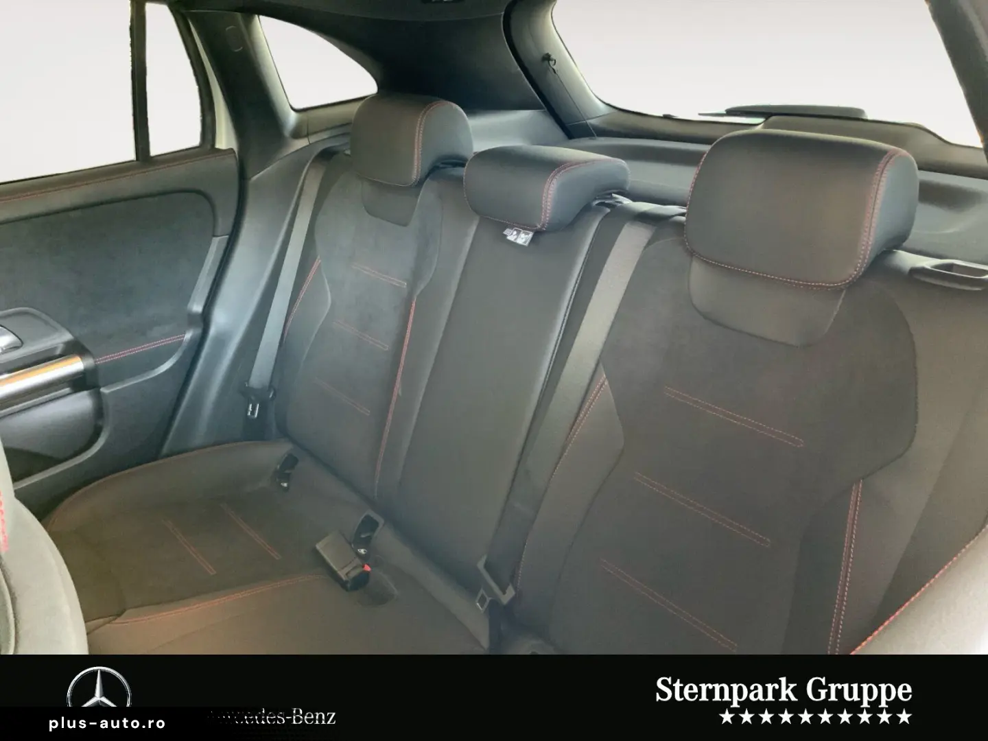 MERCEDES-BENZ GLA 220 4MATIC AMG Line Distronic NightP. Pano