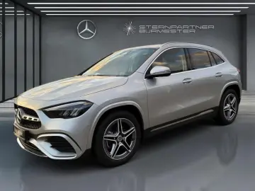 MERCEDES-BENZ GLA 220 4MATIC AMG LED DISTRONIC