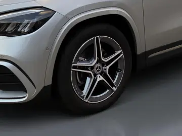 MERCEDES-BENZ GLA 220 4MATIC AMG LED DISTRONIC