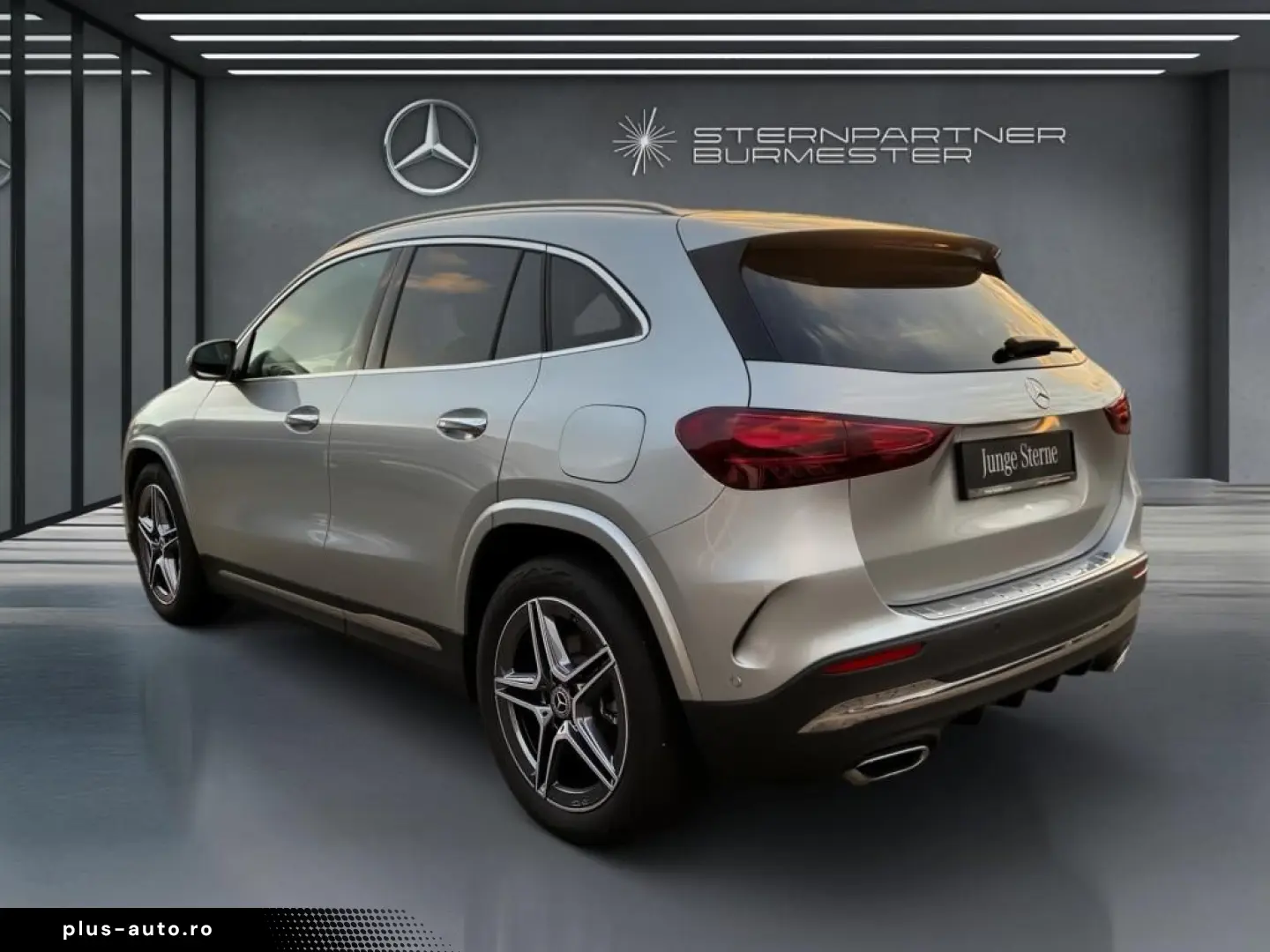 MERCEDES-BENZ GLA 220 4MATIC AMG LED DISTRONIC