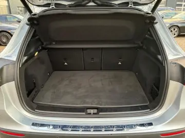 MERCEDES-BENZ GLA 220 4MATIC AMG LED DISTRONIC
