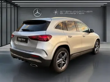 MERCEDES-BENZ GLA 220 4MATIC AMG LED DISTRONIC
