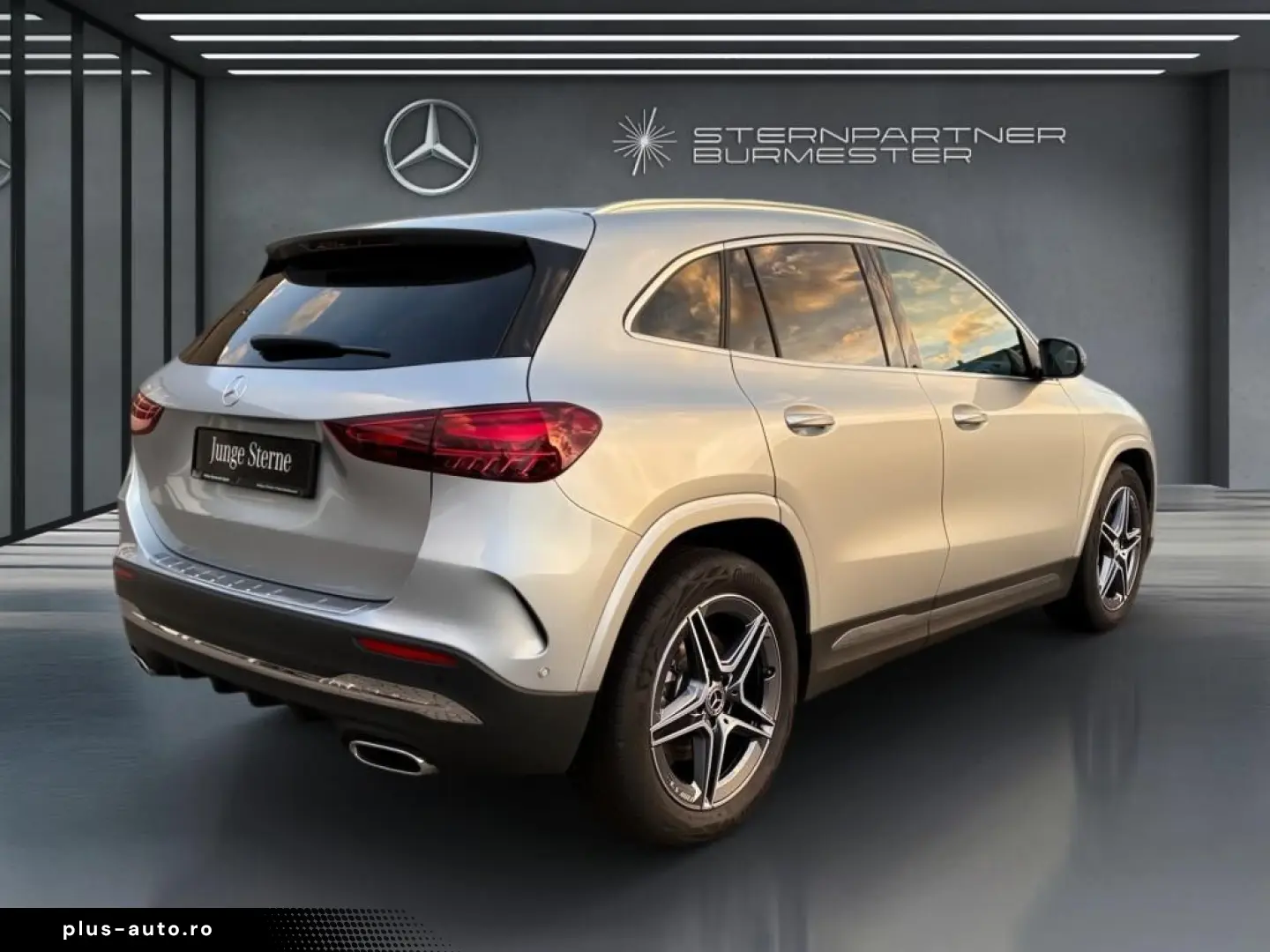 MERCEDES-BENZ GLA 220 4MATIC AMG LED DISTRONIC