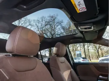 MERCEDES-BENZ GLA 220 4M AMG-Sport LED Cam Pano Night