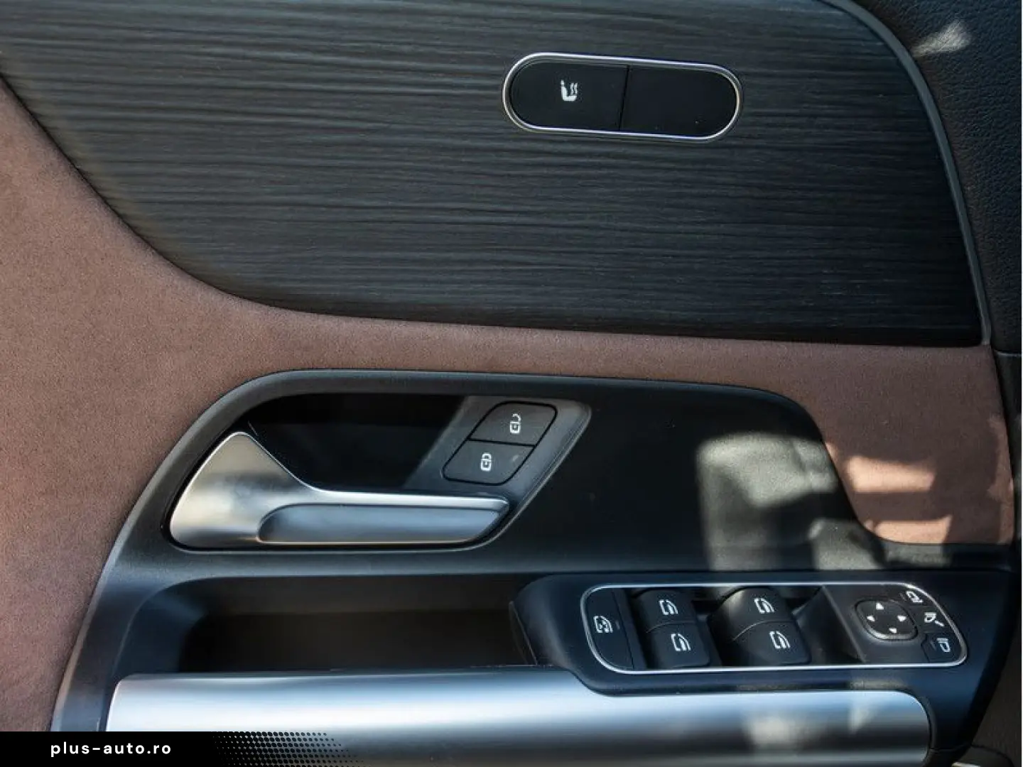 MERCEDES-BENZ GLA 220 4M AMG-Sport LED Cam Pano Night