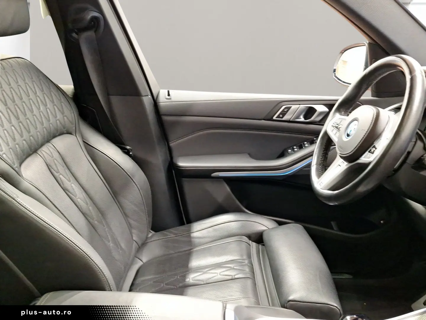 BMW X5 xDrive45e M Sport Night Vision Massage AHK