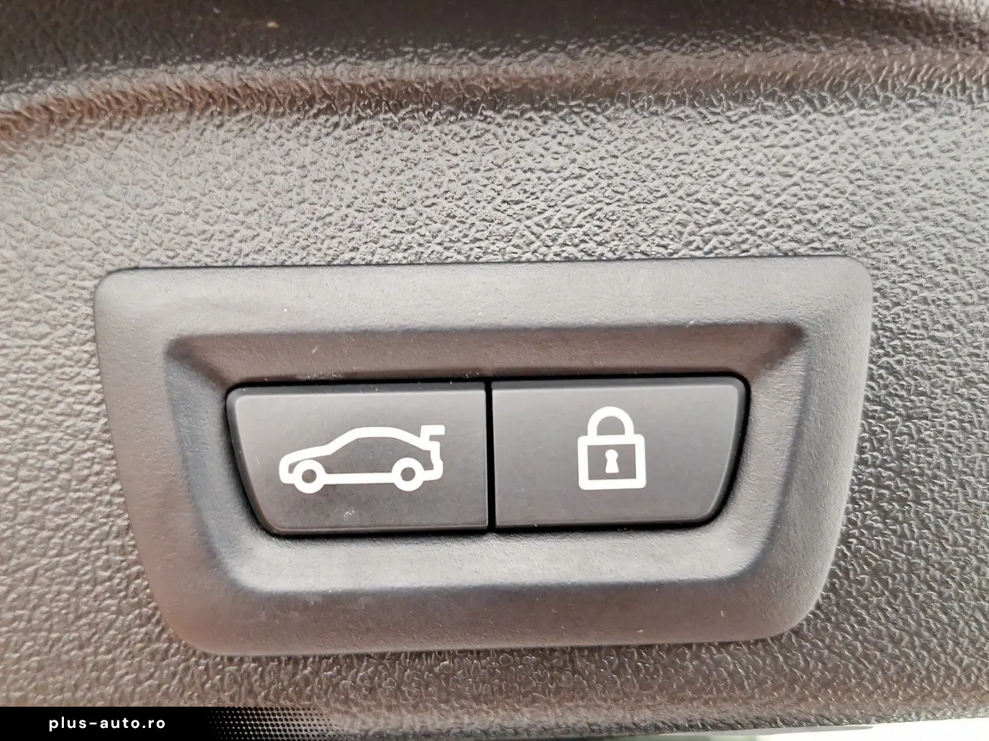 BMW X5 xDrive45e M Sport Night Vision Massage AHK