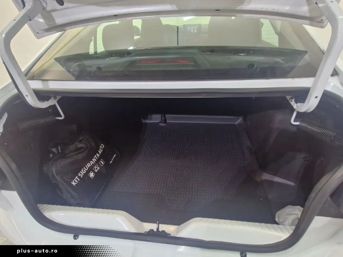 DACIA LOGAN 1.0 Eco-G 100CP Expression MT6