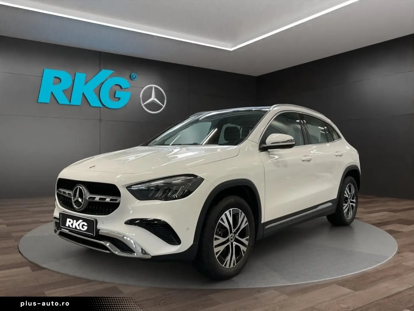 MERCEDES-BENZ GLA 220 4M PROGRESSIVE PANORAMA SPURASSIST PDC
