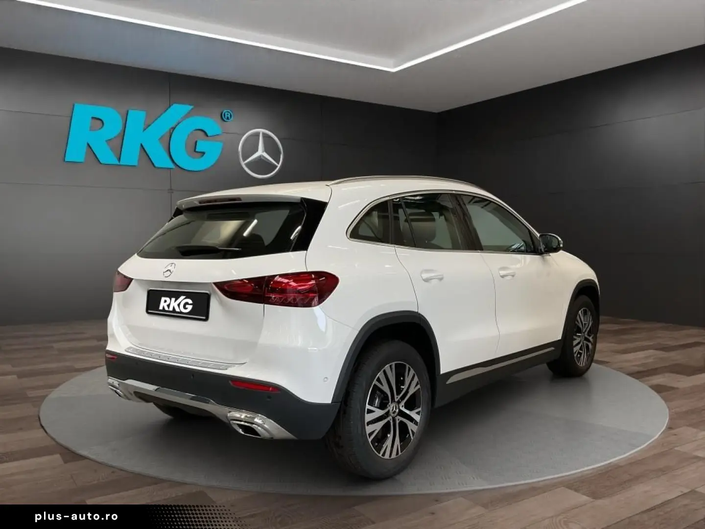 MERCEDES-BENZ GLA 220 4M PROGRESSIVE PANORAMA SPURASSIST PDC