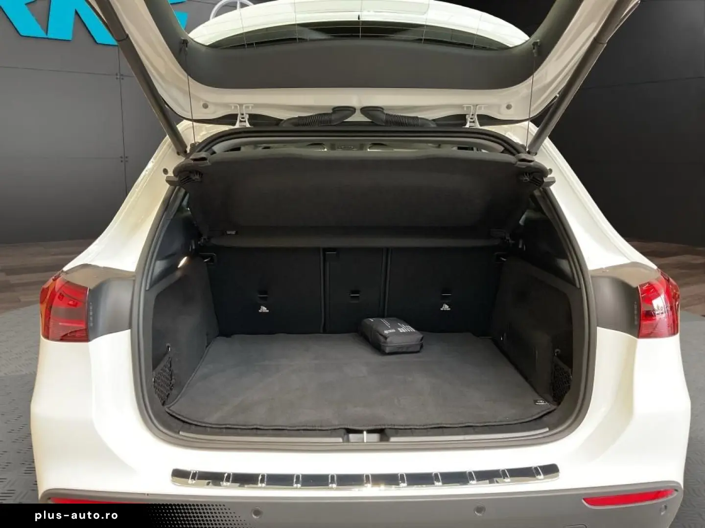 MERCEDES-BENZ GLA 220 4M PROGRESSIVE PANORAMA SPURASSIST PDC