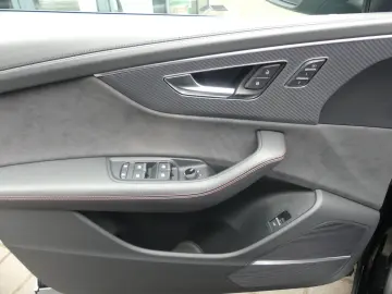 AUDI RSQ8 4.0 TFSI quattro