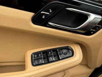 Porsche Macan S 2016    Sport Chrono