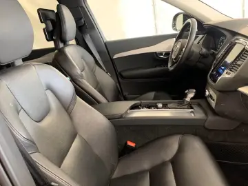 VOLVO XC90 D5 AWD VOLL-LEDER ACC   KAMERA   STANDHZ