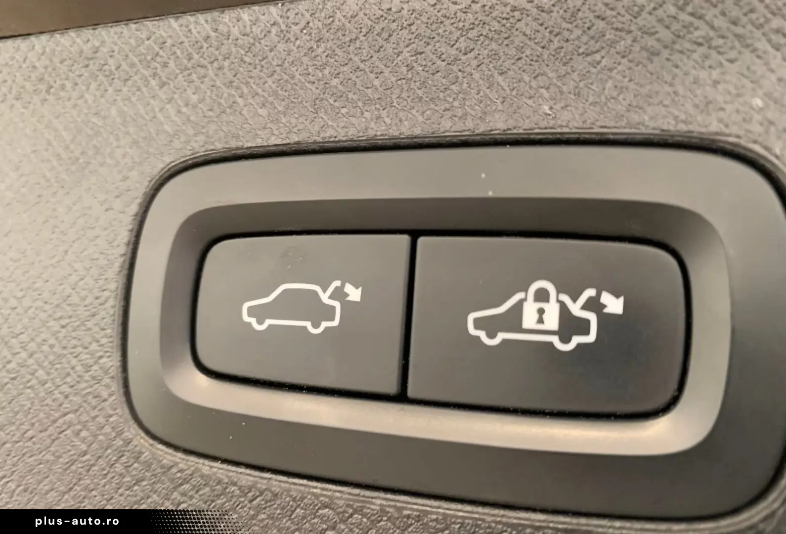 VOLVO XC90 D5 AWD VOLL-LEDER ACC   KAMERA   STANDHZ