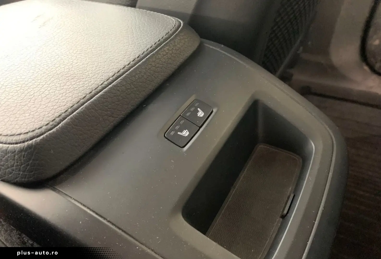 VOLVO XC90 D5 AWD VOLL-LEDER ACC   KAMERA   STANDHZ