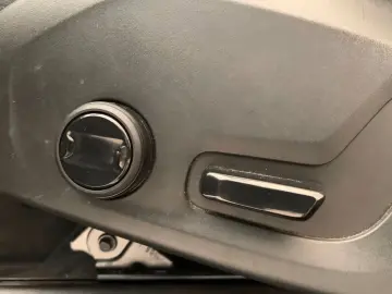 VOLVO XC90 D5 AWD VOLL-LEDER ACC   KAMERA   STANDHZ